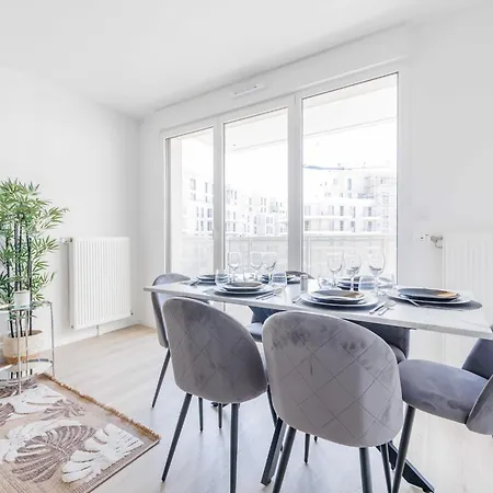 Superb - Colombes - Mobility Lease Apartment *
